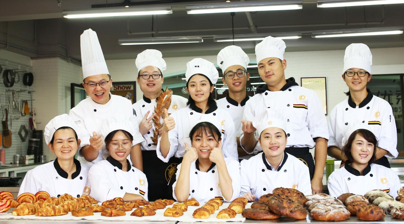 太阳鸟西点学校